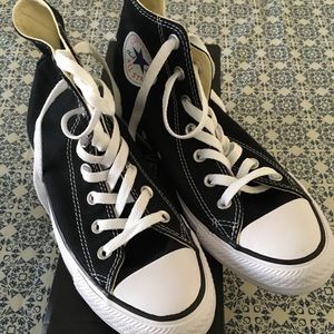 Converse Chuck Taylor HighTops